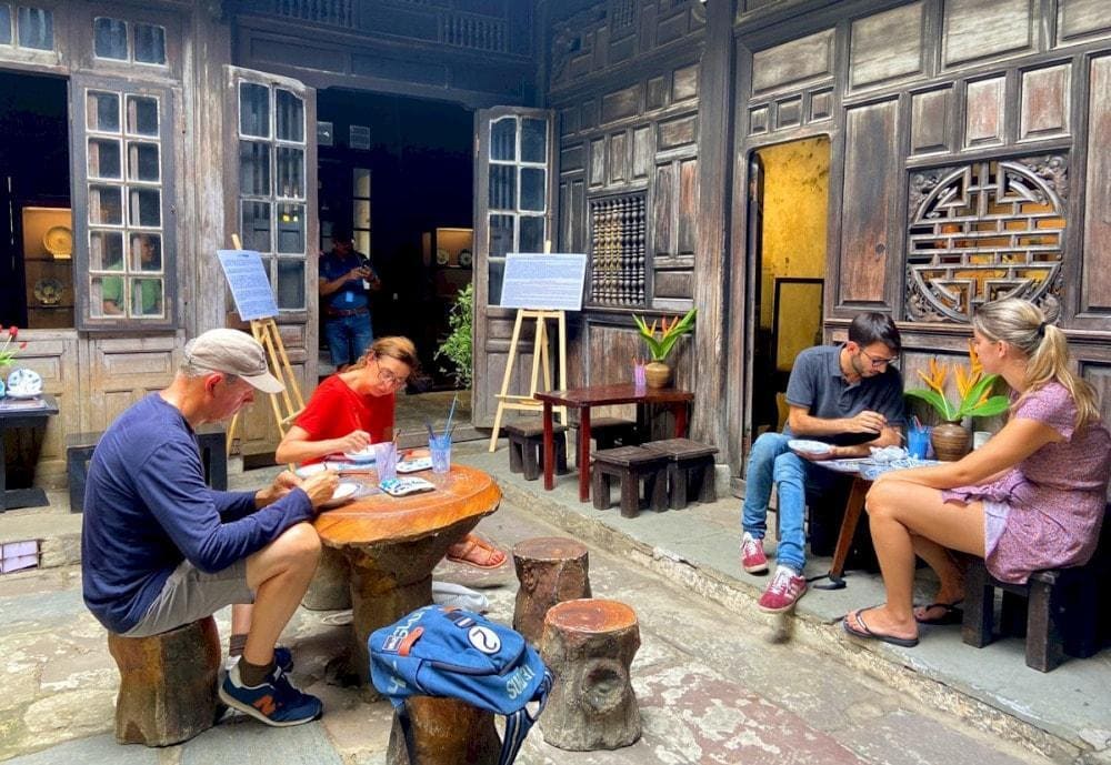 Local painting workshops are regularly held inside the museum (Source: Bảo Tàng Hội An)